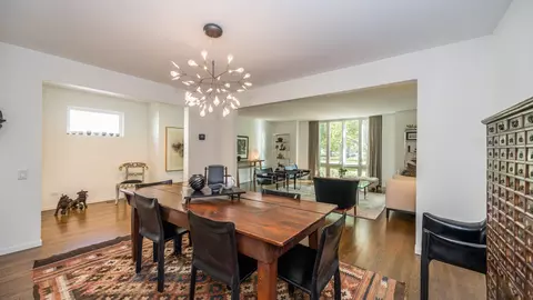 Dining - 900 S Morgan St, Chicago, IL 60607 photo 2 of 3