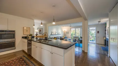 Kitchen - 900 S Morgan St, Chicago, IL 60607 photo 1 of 4