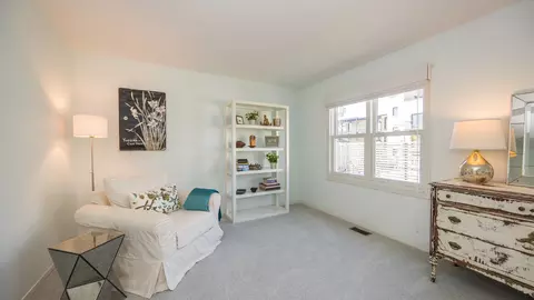 Bedroom - 900 S Morgan St, Chicago, IL 60607 photo 3 of 8