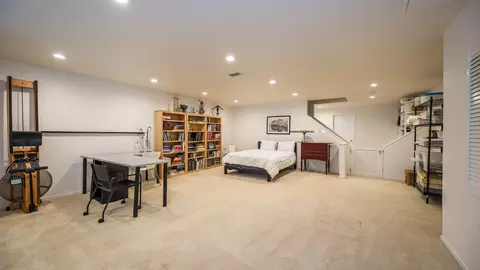 Bedroom - 900 S Morgan St, Chicago, IL 60607 photo 7 of 8