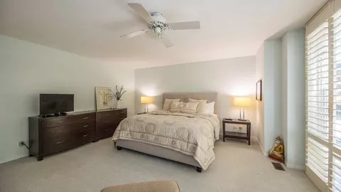 Bedroom - 900 S Morgan St, Chicago, IL 60607 photo 1 of 8
