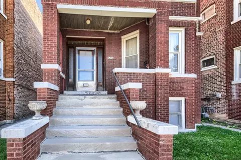 2313 S 61st Ct, Cicero, IL 60804