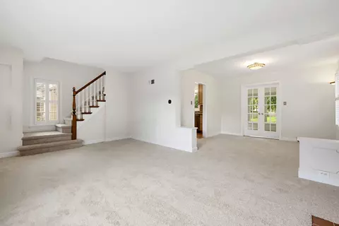 Living - 469 Uvedale Rd, Riverside, IL 60546 photo 8 of 9