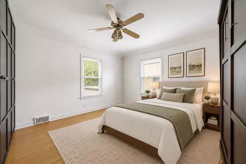 Bedroom - 469 Uvedale Rd, Riverside, IL 60546 photo 4 of 7