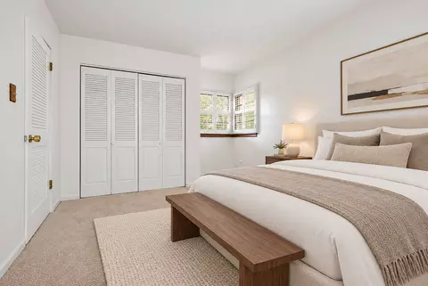 Bedroom - 469 Uvedale Rd, Riverside, IL 60546 photo 2 of 7