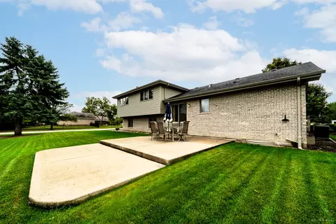 Exterior - 10708 Willow Ave, Mokena, IL 60448 photo 4 of 5