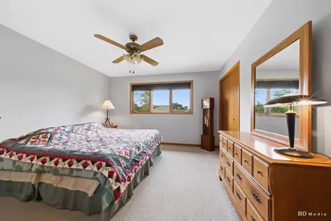 Bedroom - 10708 Willow Ave, Mokena, IL 60448 photo 2 of 4