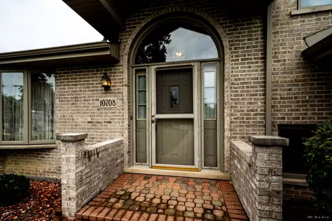 Entry Way - 10708 Willow Ave, Mokena, IL 60448 photo 1 of 4