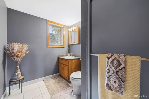 Bath - 10708 Willow Ave, Mokena, IL 60448 photo 3 of 3