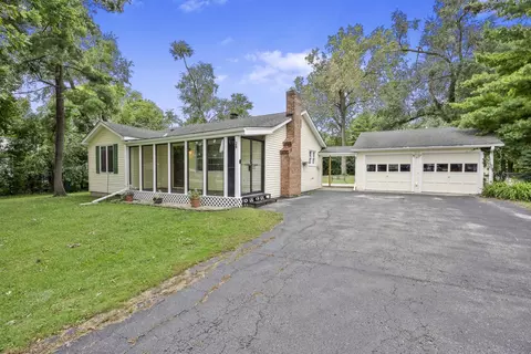 5840 S Brainard Ave, La Grange Highlands, IL 60525