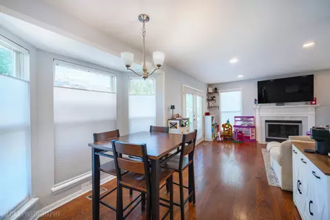Dining - 1180 Spring Creek Rd, Elgin, IL 60120 photo 3 of 3