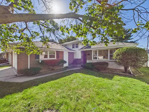 16112 Michigan Ave, South Holland, IL 60473