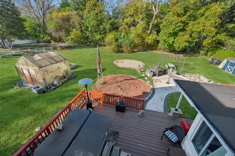 Exterior - 490 S Lyman Ave, Des Plaines, IL 60016 photo 4 of 7