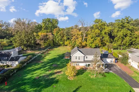 View/Area - 490 S Lyman Ave, Des Plaines, IL 60016 photo 4 of 4
