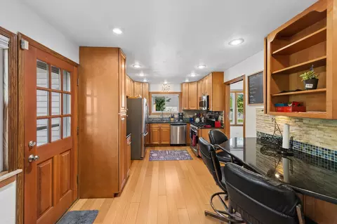 Kitchen - 490 S Lyman Ave, Des Plaines, IL 60016 photo 1 of 3