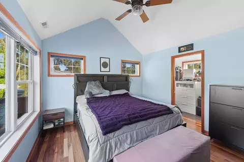 Bedroom - 490 S Lyman Ave, Des Plaines, IL 60016 photo 1 of 3