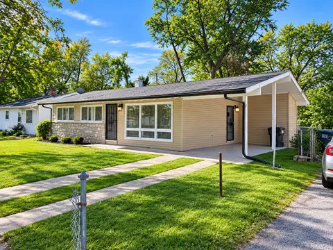 Exterior - 15408 Birch Rd, Markham, IL 60428 photo 2 of 7