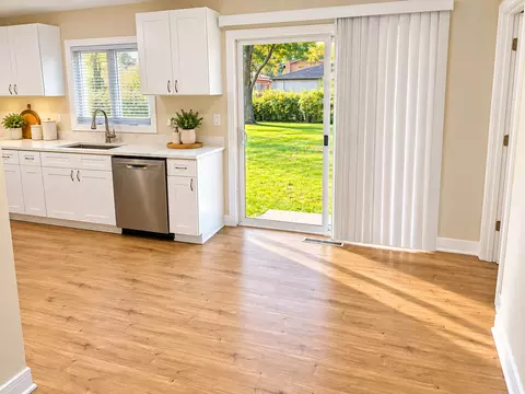 Kitchen - 15408 Birch Rd, Markham, IL 60428 photo 2 of 2