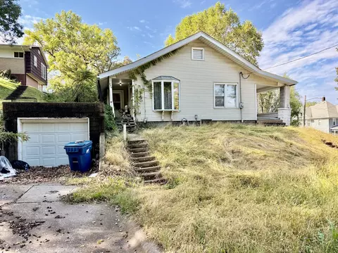 206 8th St, Silvis, IL 61282 photo 4