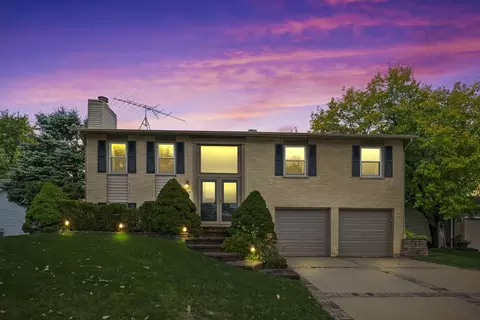 Exterior - 4175 Crimson Dr, Hoffman Estates, IL 60192 photo 7 of 7