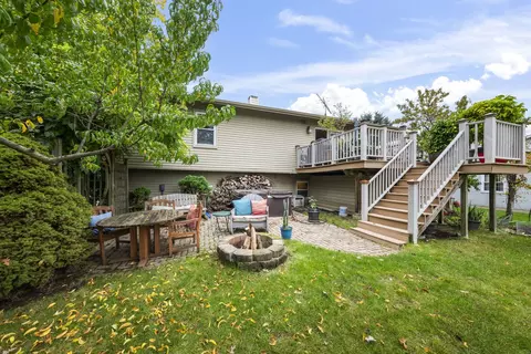 Exterior - 4175 Crimson Dr, Hoffman Estates, IL 60192 photo 5 of 7