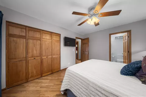 Bedroom - 4175 Crimson Dr, Hoffman Estates, IL 60192 photo 3 of 4