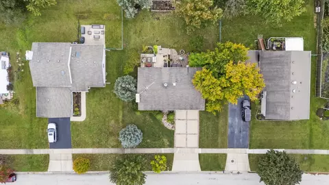 View/Area - 4175 Crimson Dr, Hoffman Estates, IL 60192 photo 3 of 6