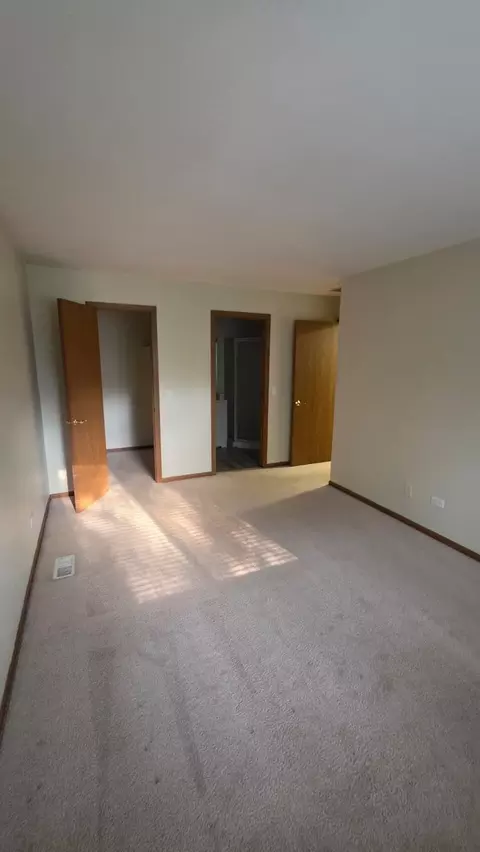 Bedroom - 620 Mallard Unit D1 Ct, Bartlett, IL 60103 photo 3 of 3