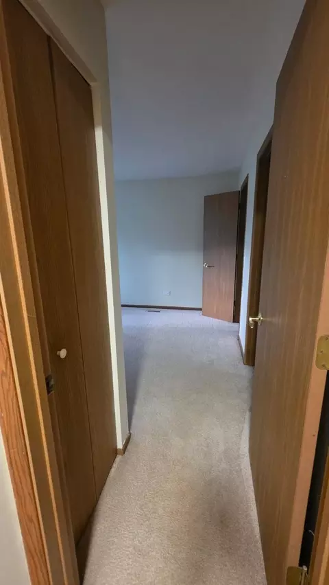 Entry Way - 620 Mallard Unit D1 Ct, Bartlett, IL 60103 photo 4 of 4