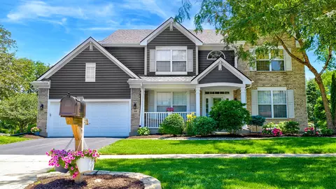 668 Sycamore St, Vernon Hills, IL 60061