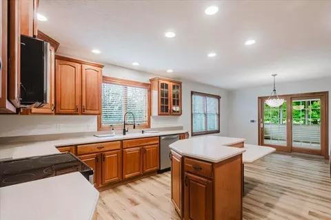 Kitchen - 307 Northridge Cc Ests, Normal, IL 61761 photo 1 of 4