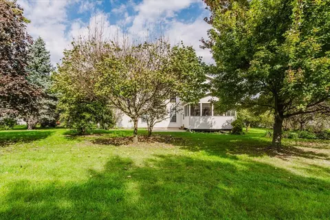 Exterior - 307 Northridge Cc Ests, Normal, IL 61761 photo 9 of 10