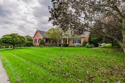 Exterior - 307 Northridge Cc Ests, Normal, IL 61761 photo 2 of 10