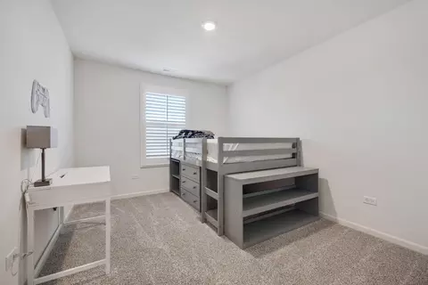 Bedroom - 726 Slate Run, Elgin, IL 60124 photo 2 of 5