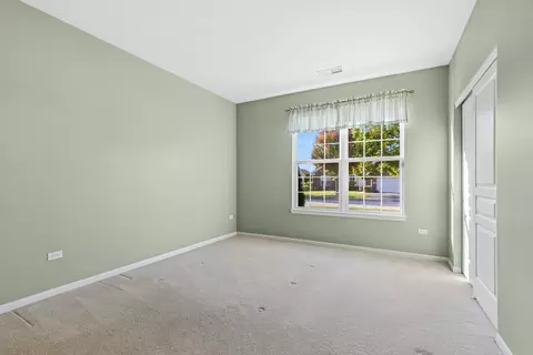 Bedroom - 2519 Edgewater Dr, Elgin, IL 60124 photo 2 of 2