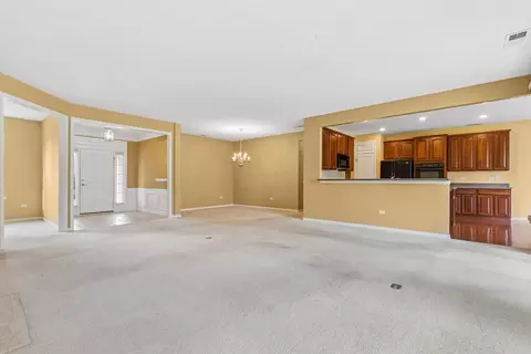 Living - 2519 Edgewater Dr, Elgin, IL 60124 photo 1 of 3