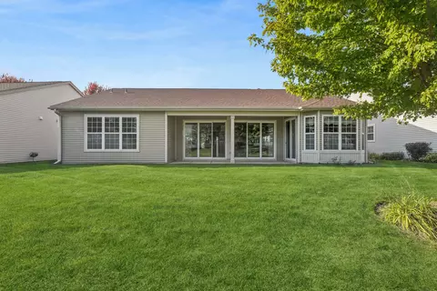 Exterior - 2519 Edgewater Dr, Elgin, IL 60124 photo 2 of 6