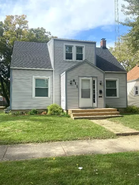 Exterior - 811 S Elm Ave, Kankakee, IL 60901 photo 2 of 3