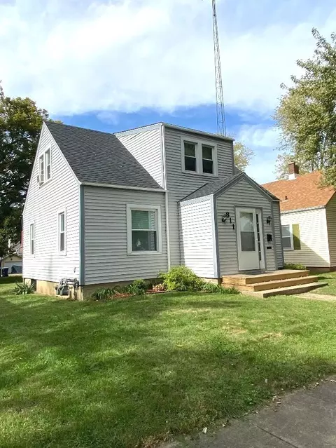Exterior - 811 S Elm Ave, Kankakee, IL 60901 photo 3 of 3