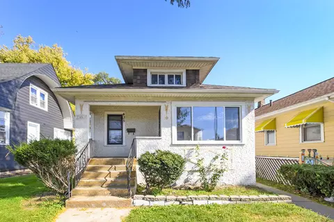435 22nd Ave, Bellwood, IL 60104