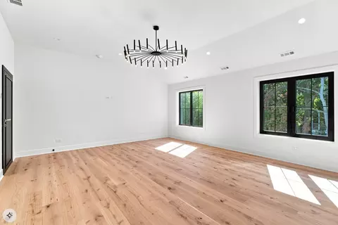 Bedroom - 426 Forest Edge Dr, Glencoe, IL 60022 photo 1 of 6