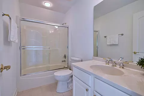 Bath - 13635 Sharp Dr, Plainfield, IL 60544 photo 5 of 5
