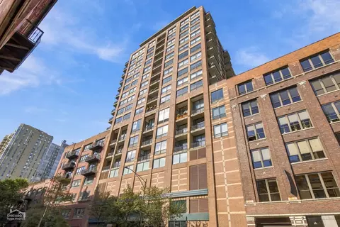 400 W Ontario St #707, Chicago, IL 60654