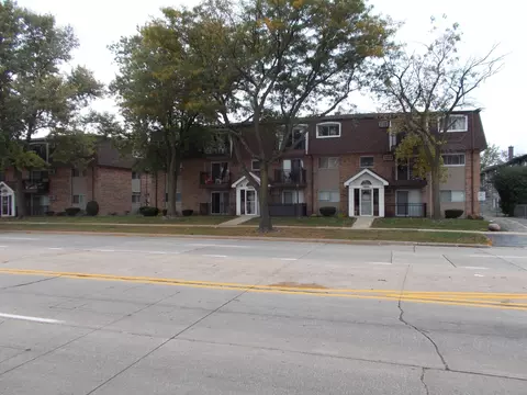 10430 Ridgeland Ave #12, Chicago Ridge, IL 60415