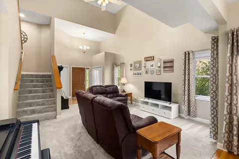 Other - 1716 Kingtree Dr, Morris, IL 60450 photo 1 of 9