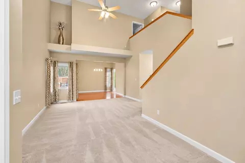 Living - 1716 Kingtree Dr, Morris, IL 60450 photo 1 of 12