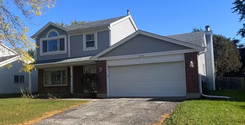 1393 Westport Rdg, Crystal Lake, IL 60014