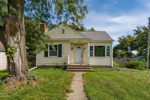 2223 43rd St, Rock Island, IL 61201