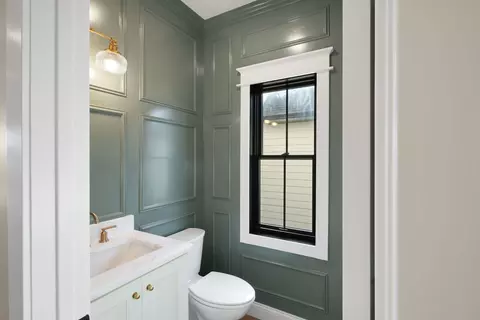 Bath - 7 Beech Tree Pl, Ottawa, IL 61350 photo 1 of 6