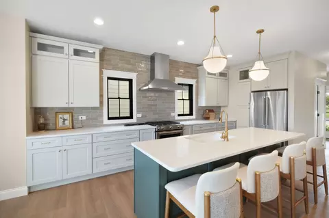 Kitchen - 7 Beech Tree Pl, Ottawa, IL 61350 photo 3 of 5